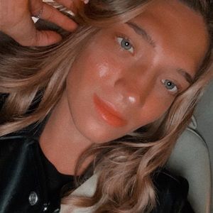 Meet your Posher, Maddie